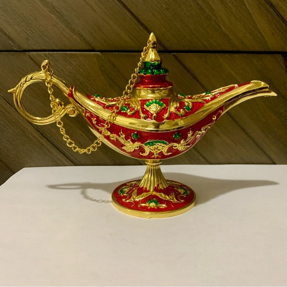 Gold And Red Medium Genie Lamp - Picture 4 of 10